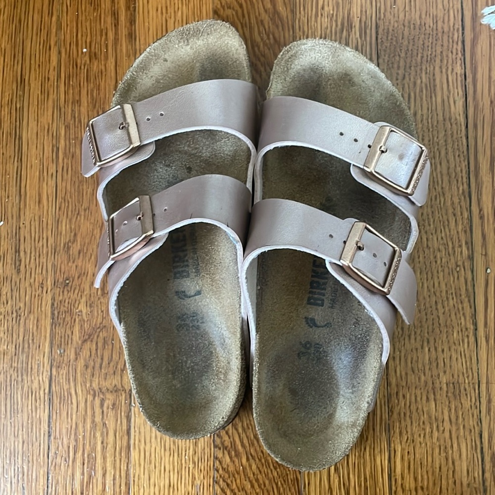 Rose gold birkenstocks size 36
